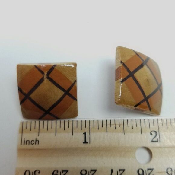 Vintage 70s Style Painted Wood Square Clip On Earrings, Plaid Geometic Pattern - Picture 4 of 5